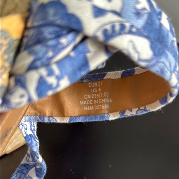 H&M Elegant Blue Patterned Wedge Sandals Sz 37/6.5 - Picture 14 of 14